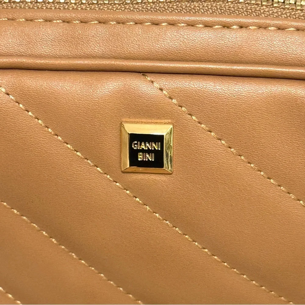 GIANNI BINI Tan Quilted Chevron Crossbody Shoulder Handbag Removable Str…